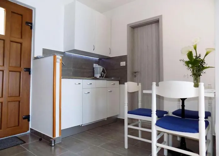 Moscenice 7689b Apartment Moscenicka Draga